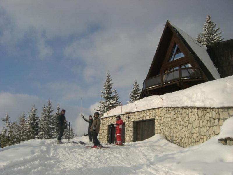 Le Chalet Pointu De Capucine Villa Bourg-Saint-Maurice Exterior photo